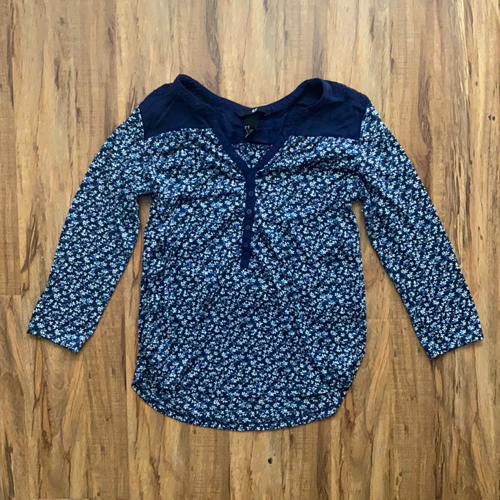 H&M Womens Blue Long Sleeve Shirt - Size XS